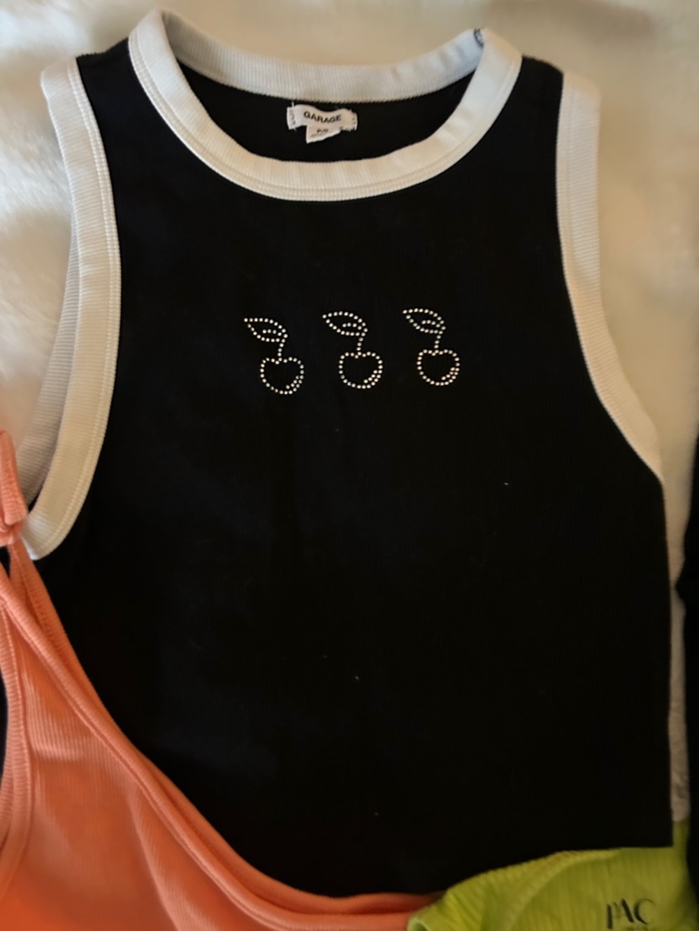 Crop Top Bundle - Picture 4 of 7